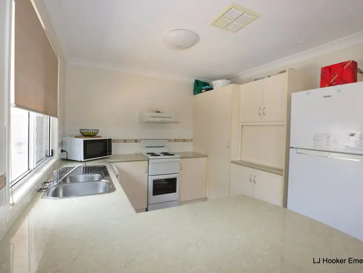 Sixth view of Homely unit listing, Unit 9/24 Riverview Street, Emerald QLD 4720