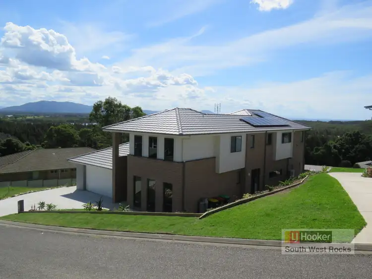 9 Salmon Circuit, South West Rocks NSW 2431