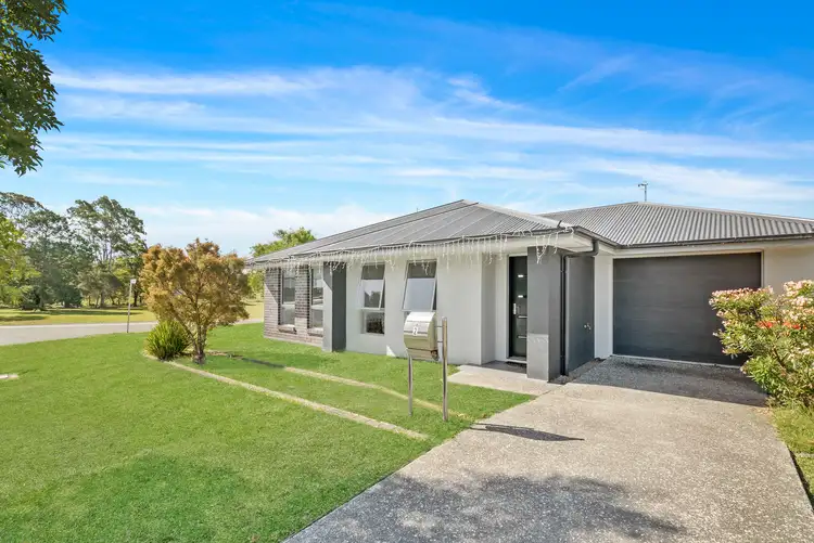 2 Trump Street, Pimpama QLD 4209