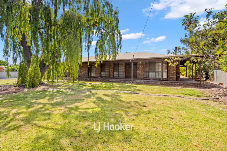 6 York Road, Collie WA 6225
