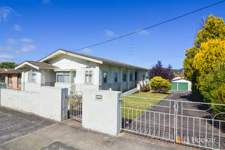 99 Martini Parade, Lithgow NSW 2790