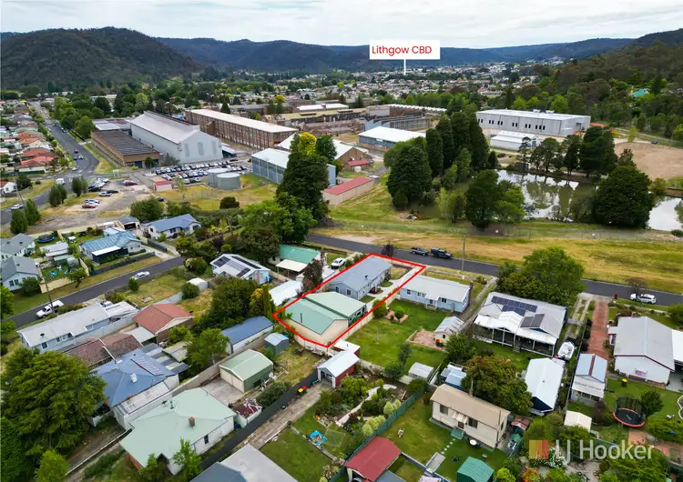 Fourth view of Homely house listing, 8 Finlay Avenue, Lithgow NSW 2790