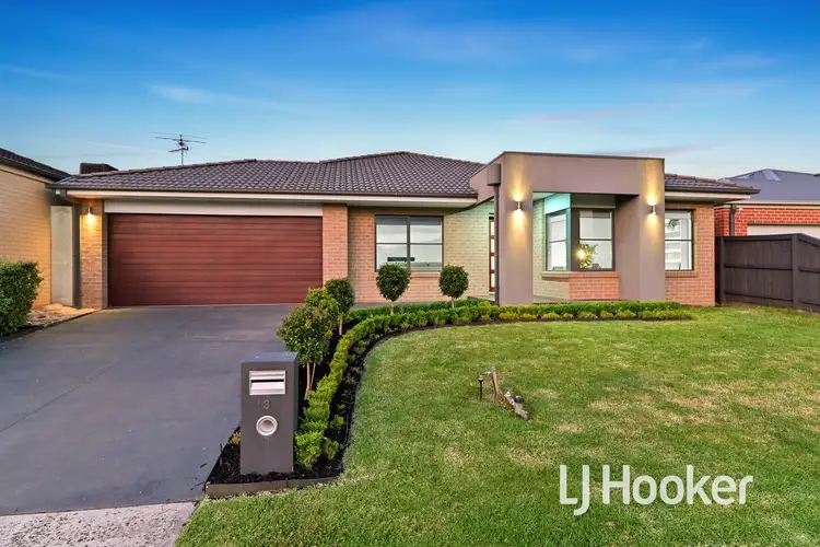 3 Caitlin Drive, Pakenham VIC 3810