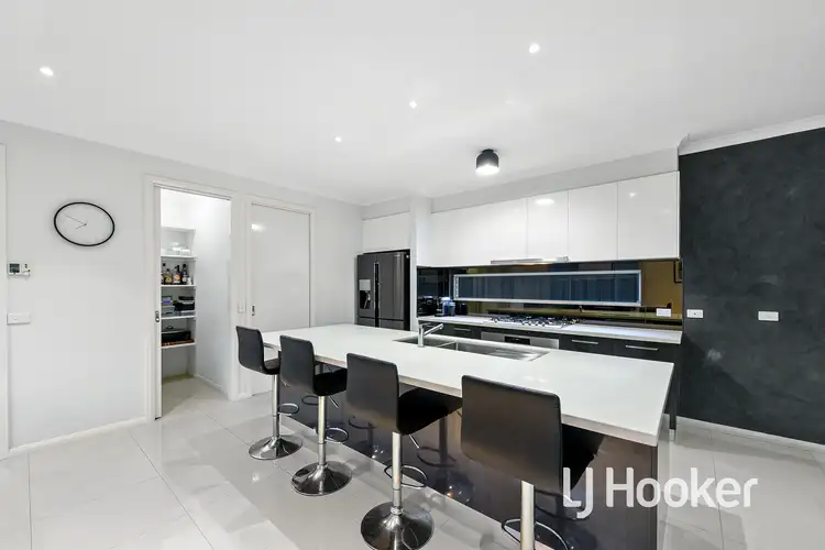 Fourth view of Homely house listing, 5 Deegan Way, Cranbourne East VIC 3977