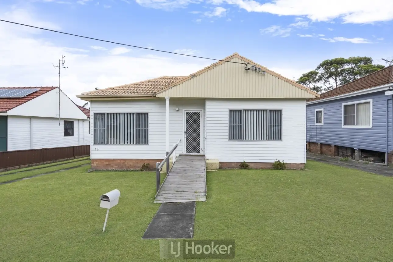 Main view of Homely house listing, 90 Berkeley Street, Speers Point NSW 2284