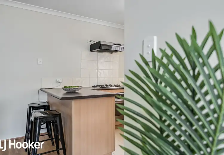 Fifth view of Homely villa listing, 2/42 Norman Street, St James WA 6102