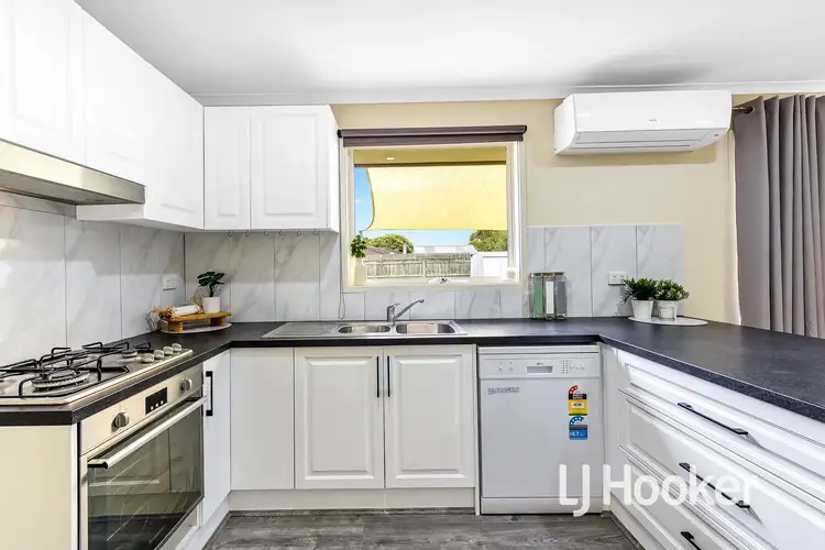 Fourth view of Homely house listing, 7 Maltravers Crescent, Cranbourne North VIC 3977