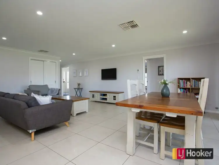 Sixth view of Homely house listing, 10 Illawarra Place, Calala NSW 2340