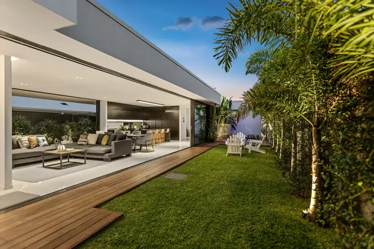 3 Lambent Avenue, Casuarina NSW 2487