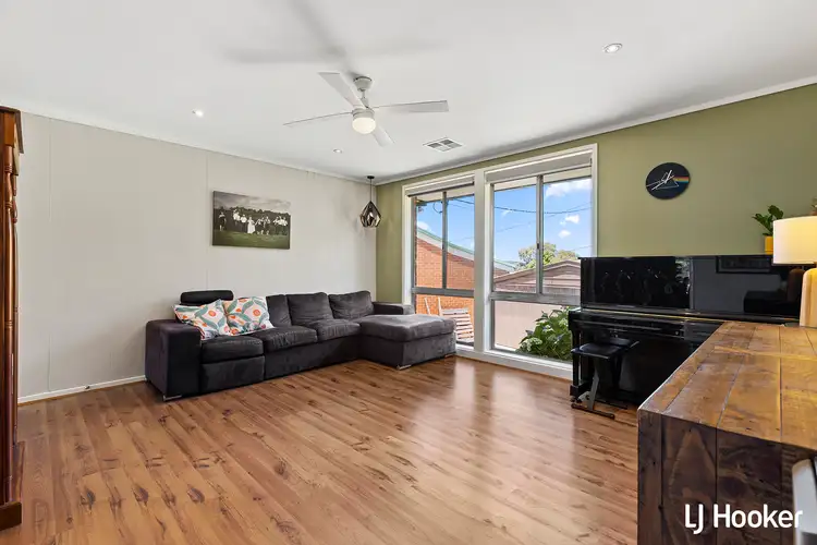 Second view of Homely house listing, 7 Bennett Place, Flynn ACT 2615