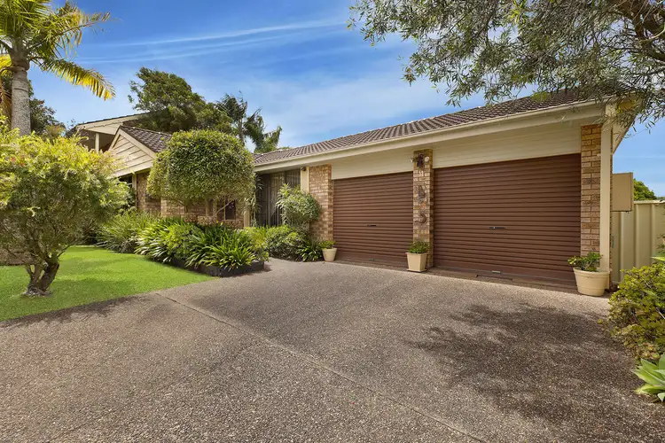 11 Montana Place, Bateau Bay NSW 2261