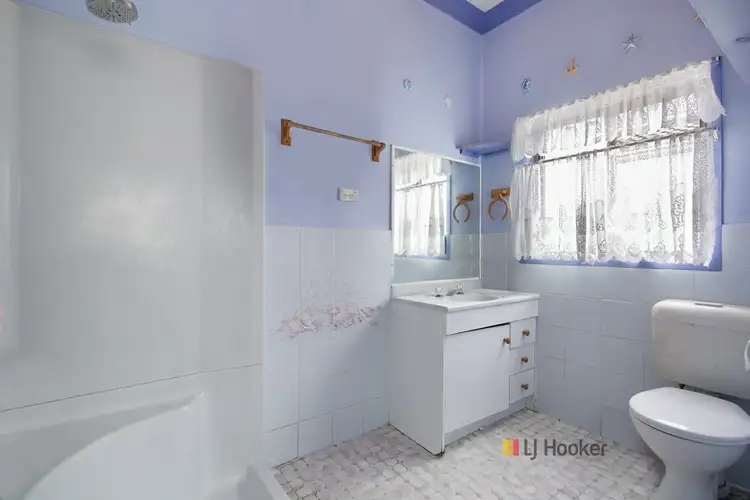 Fifth view of Homely house listing, 10 Allambee Crescent, Blue Haven NSW 2262