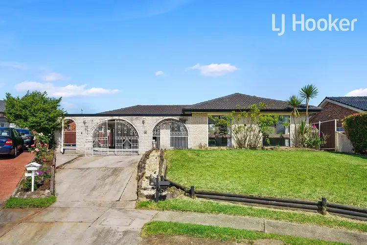 12 Whyalla Cl, Wakeley NSW 2176