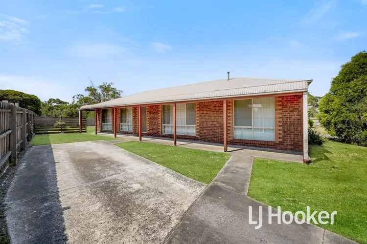 58 Balmoral Way, Pakenham VIC 3810