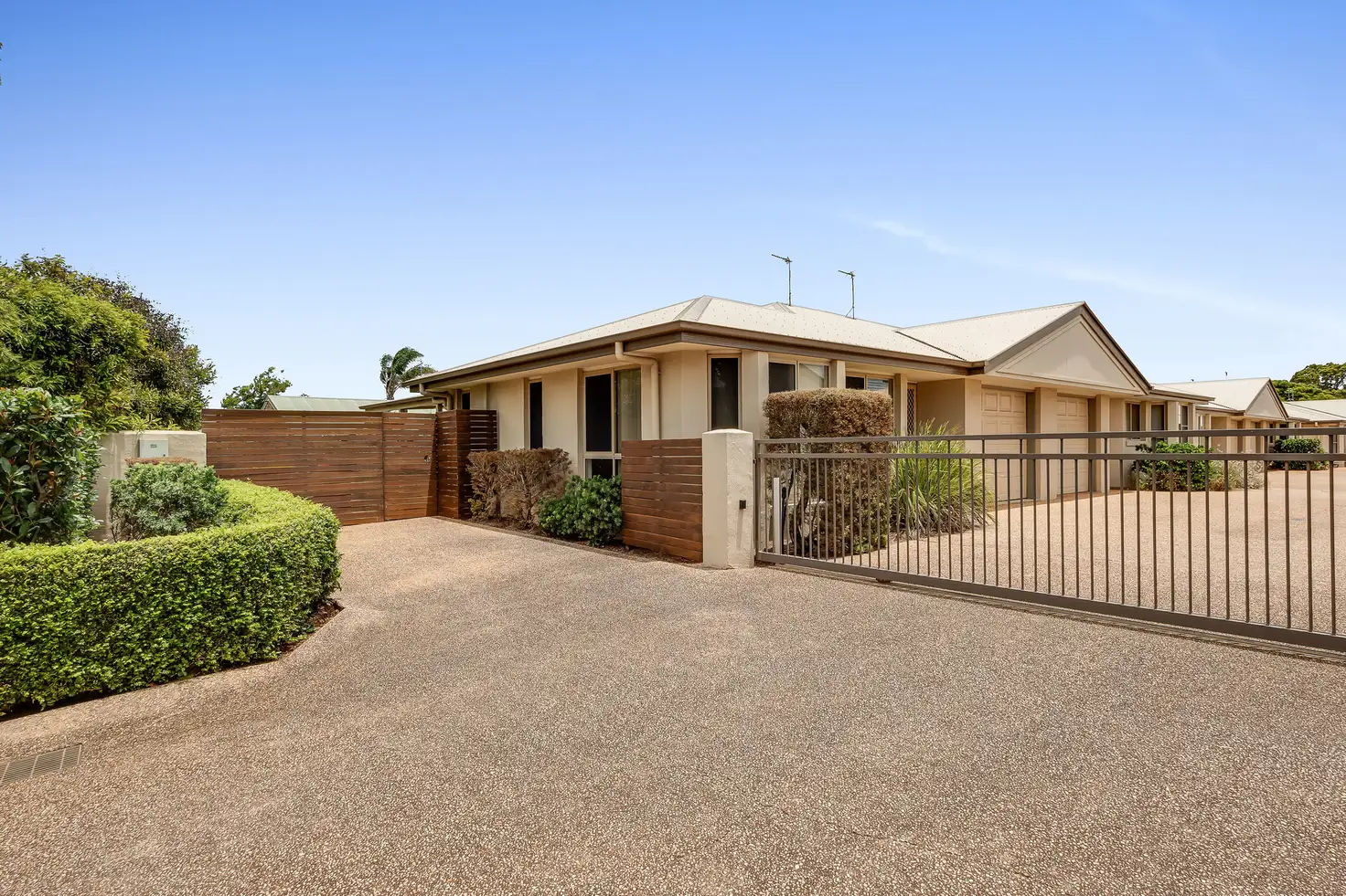 Main view of Homely unit listing, 1/381 Greenwattle Street, Wilsonton QLD 4350