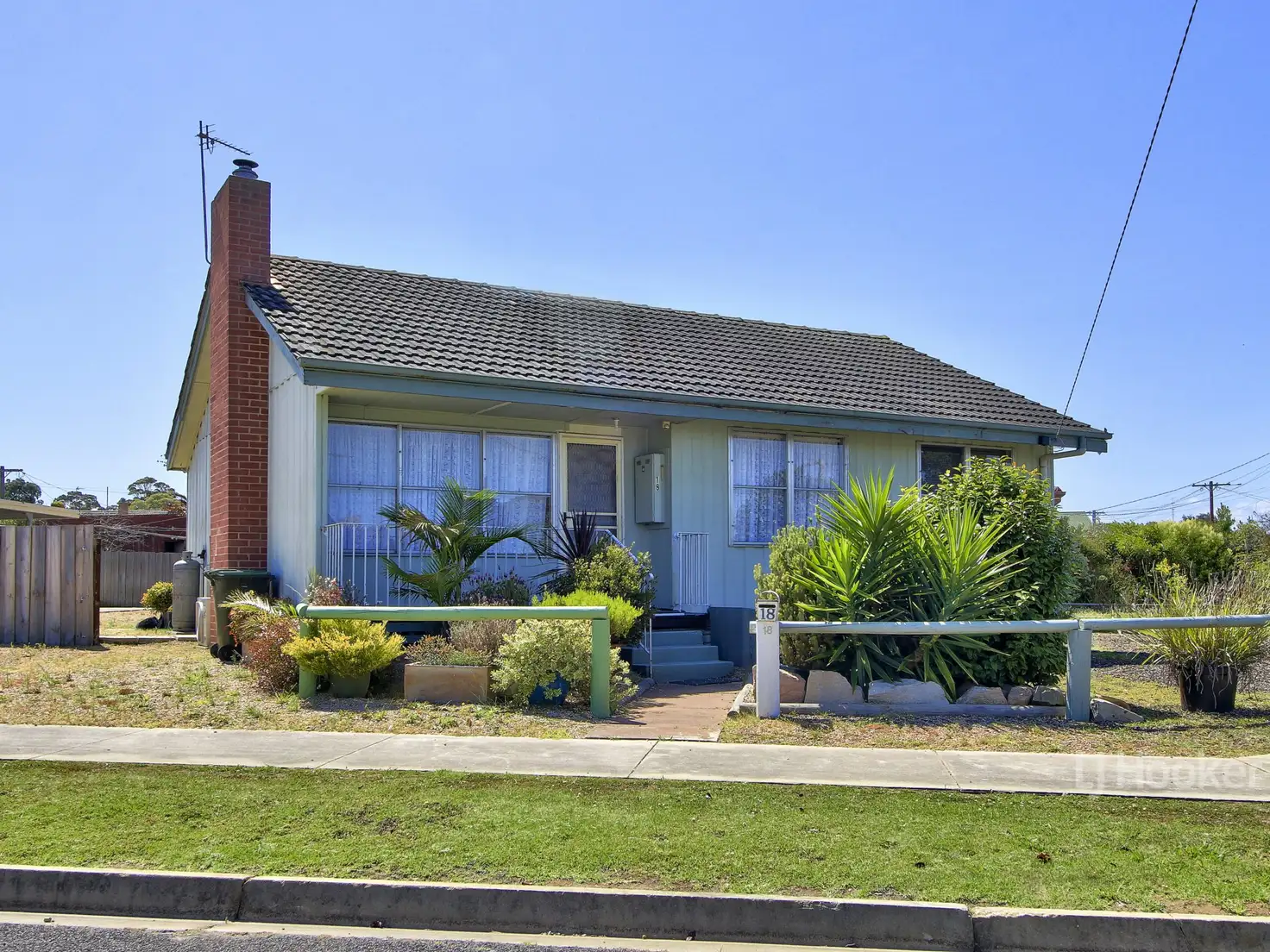 Main view of Homely house listing, 18 Davies Street, Bairnsdale VIC 3875