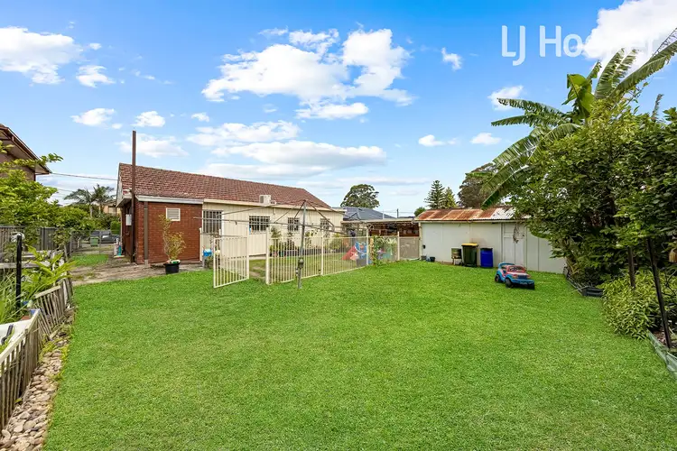 Fifth view of Homely house listing, 7 Pepler Rd, Cabramatta West NSW 2166