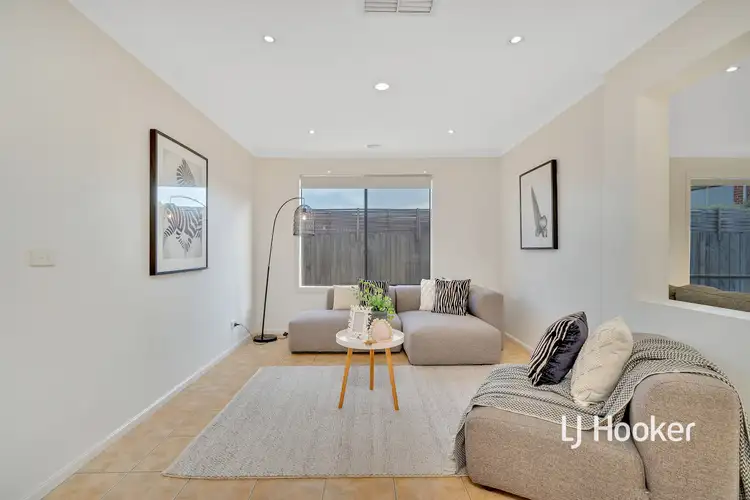 Fifth view of Homely house listing, 4 Imperia Close, Narre Warren South VIC 3805