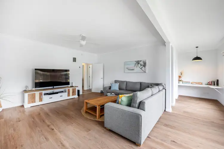 26 Lake View Drive, Burrill Lake NSW 2539