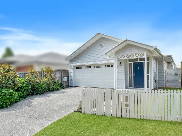 16 Sandalwood Street, Thornlands QLD 4164