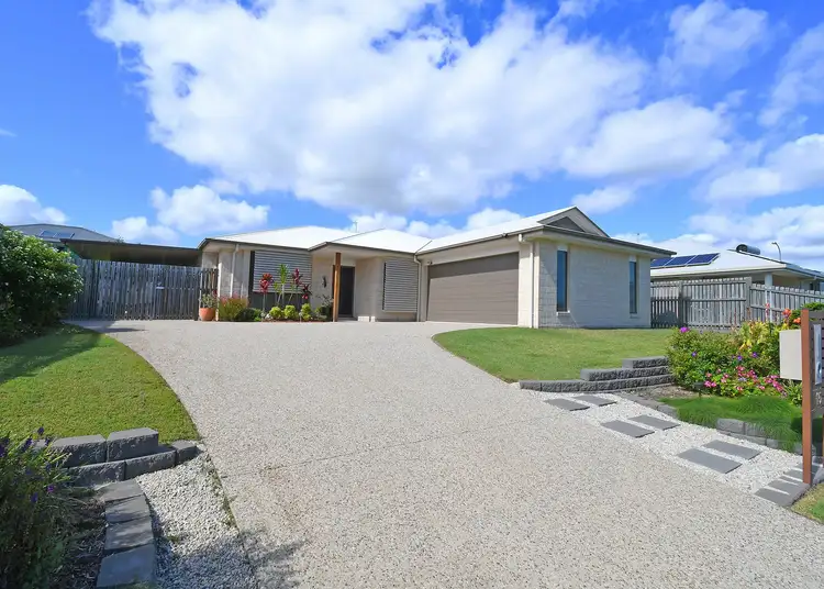 15 Bronte Place, Urraween QLD 4655