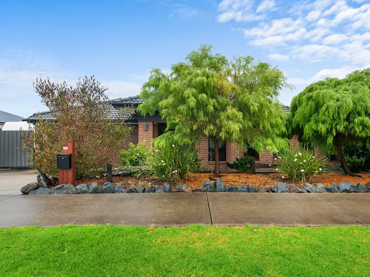 13 Len Cook Drive, Eastwood VIC 3875