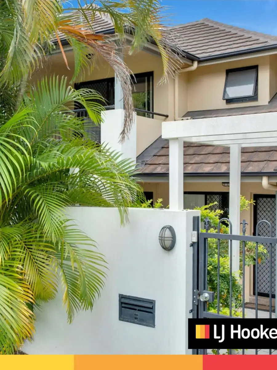 Main view of Homely unit listing, 2/8 Sunridge St, Taringa QLD 4068