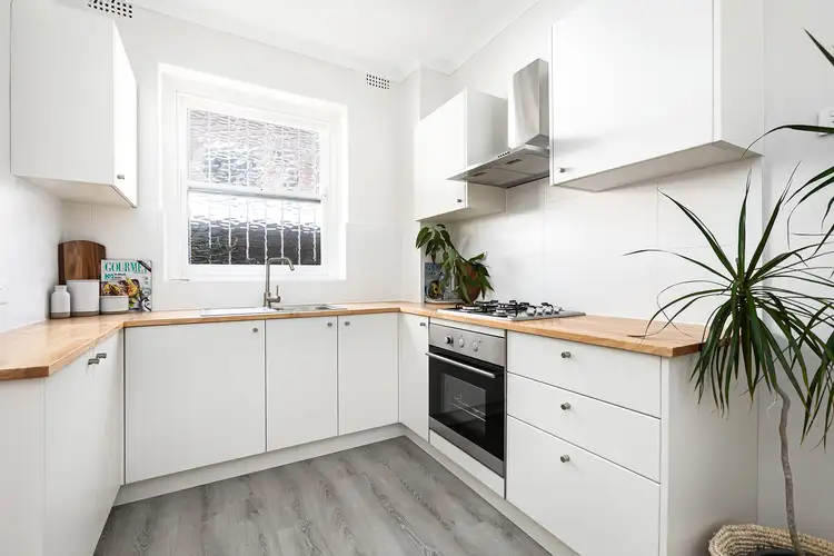 Third view of Homely apartment listing, 4/102 Curlewis Street, Bondi Beach NSW 2026
