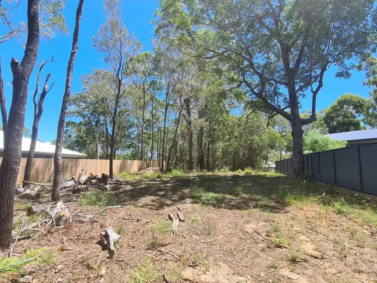 25 Harvey St, Russell Island QLD 4184