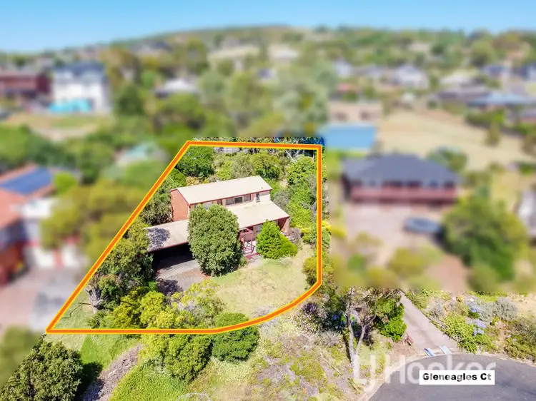 8 Gleneagles Court, Darley VIC 3340