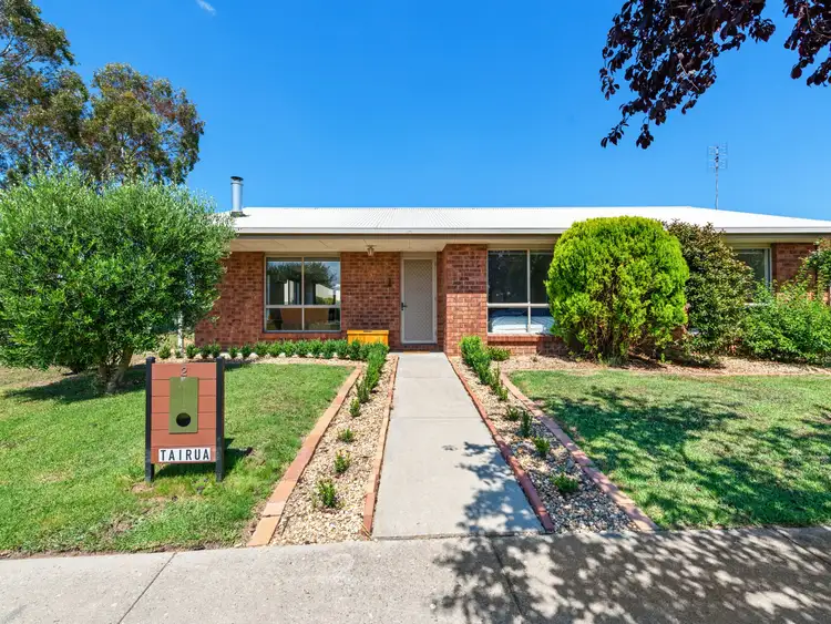 Second view of Homely house listing, 2 Tairua Place, Eastwood VIC 3875