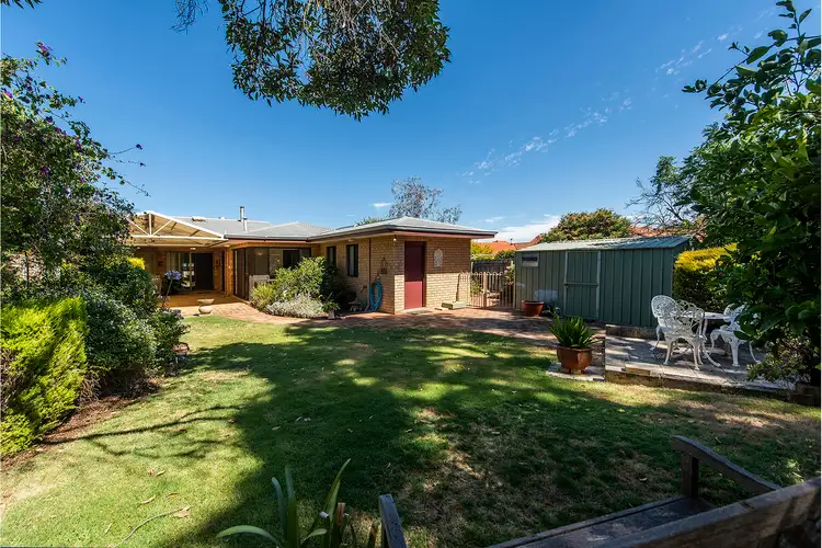 Villa 3/11 Brooks Street, Kalamunda WA 6076