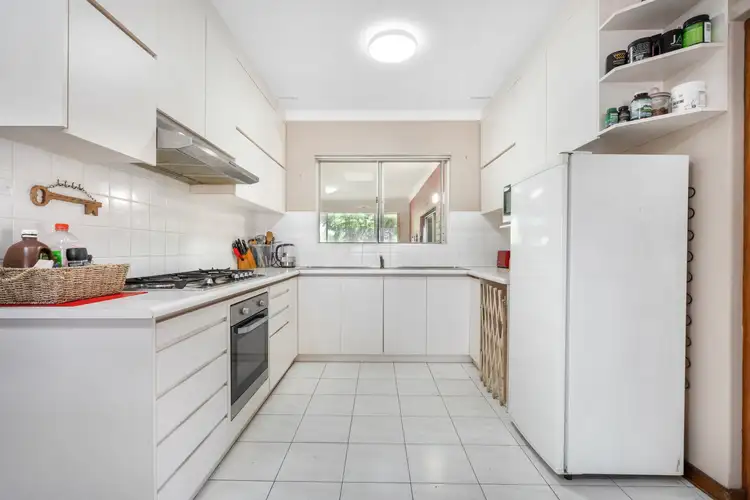 80 Spring Road, Thornlie WA 6108