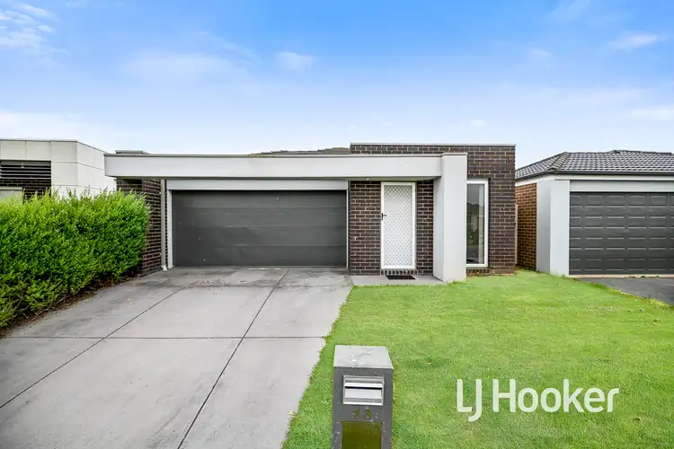 13 Serenity Street, Pakenham VIC 3810
