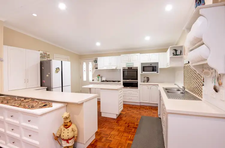37 Quail Crescent, Arrawarra NSW 2456
