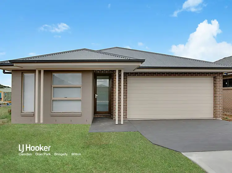 9 Holdsworth Street, Oran Park NSW 2570
