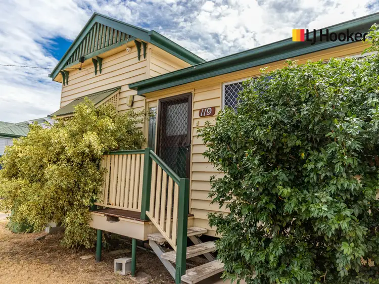 119 Charles Street, Roma QLD 4455
