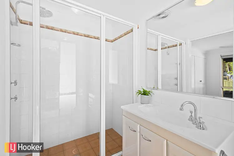 Sixth view of Homely house listing, 11 Julie Ann Court, Hyland Park NSW 2448
