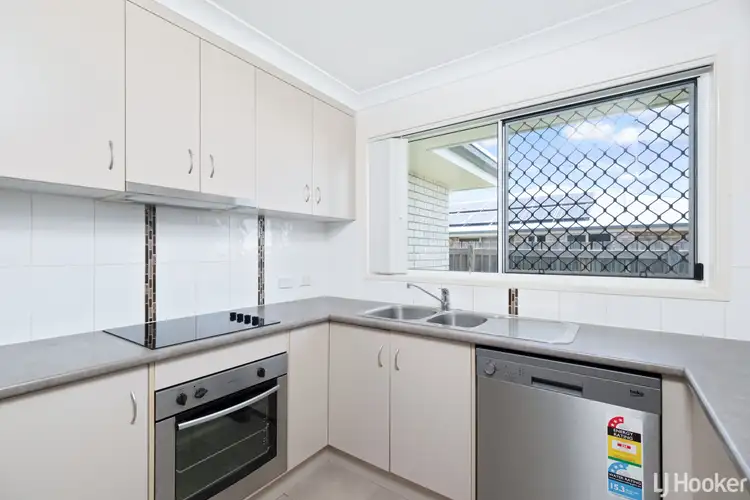 Sixth view of Homely house listing, 28 William Close, Gracemere QLD 4702