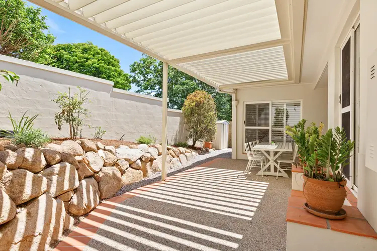 Second view of Homely house listing, 2 Flame Tree Crescent, Carindale QLD 4152