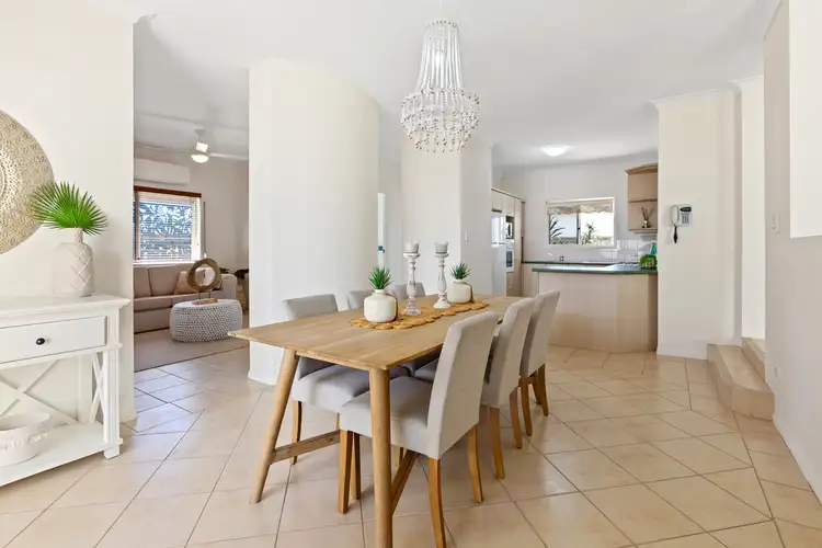 Sixth view of Homely house listing, 2 Flame Tree Crescent, Carindale QLD 4152