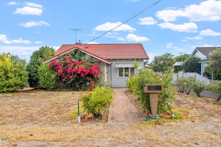 9 McKinley Street, Collie WA 6225