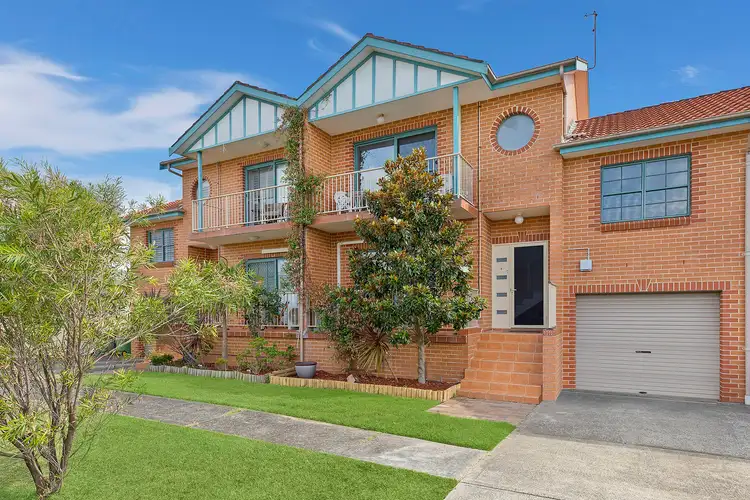 Second view of Homely house listing, 2/86 Hutton Road, The Entrance North NSW 2261