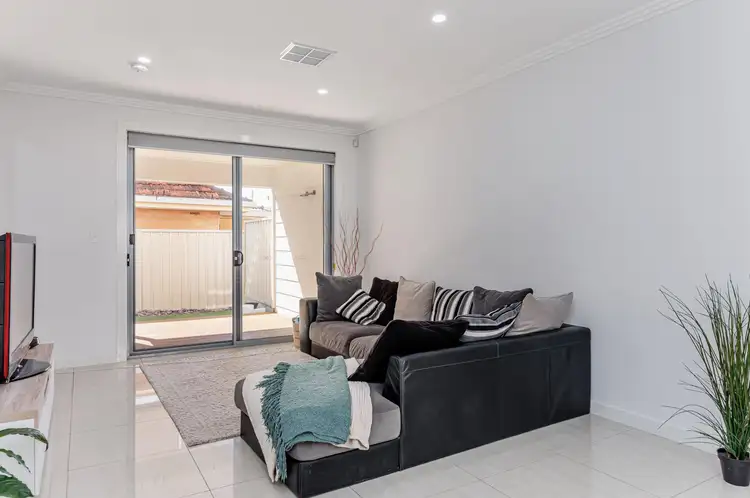 Fifth view of Homely house listing, 2/22 McMahon Place, Seaton SA 5023