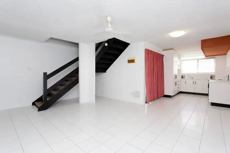 Main view of Homely unit listing, 1/3 Soule Street, Hermit Park QLD 4812