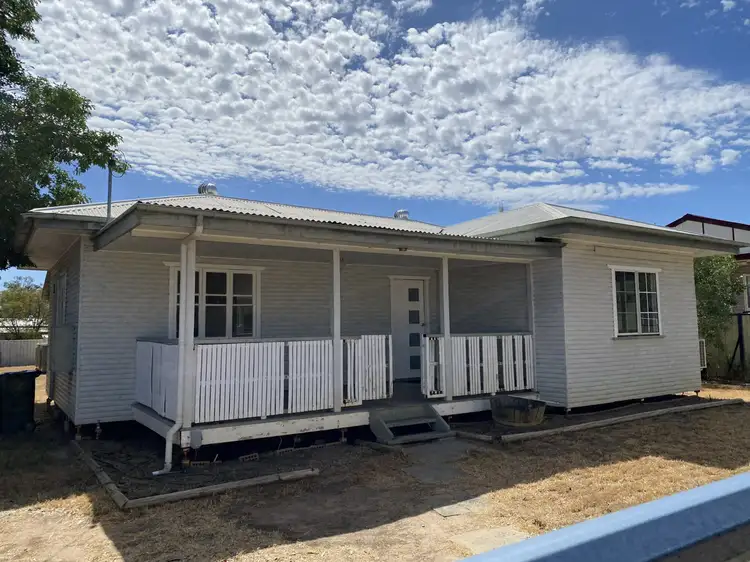 7 Queen Street, Roma QLD 4455