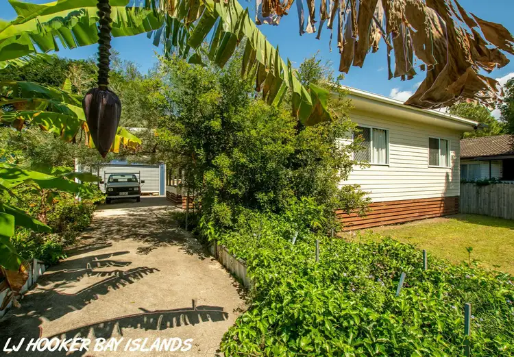 12 Reading Street, Russell Island QLD 4184