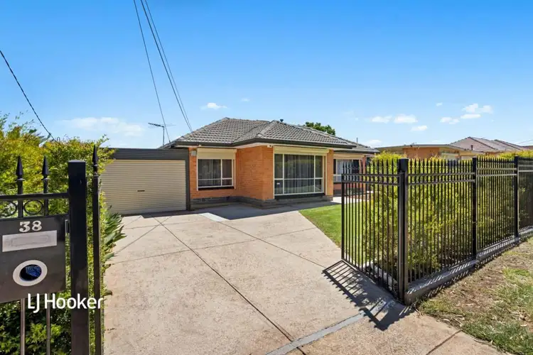 38 Todd Road, Para Hills SA 5096