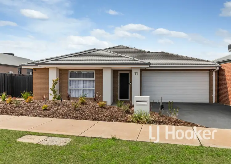 11 Greenaway Drive, Kilmore VIC 3764