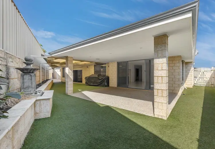 Fifth view of Homely house listing, 2 Hillsborough Parkway, Ridgewood WA 6030